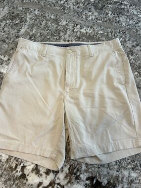 Men's PGA Golf Shorts - Size 32 in Beige